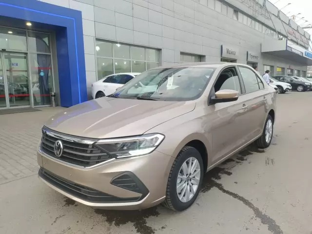 Превью VOLKSWAGEN Polo
