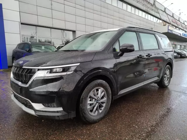 Превью KIA Carnival