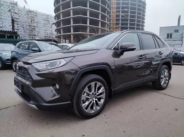 Превью TOYOTA Rav4