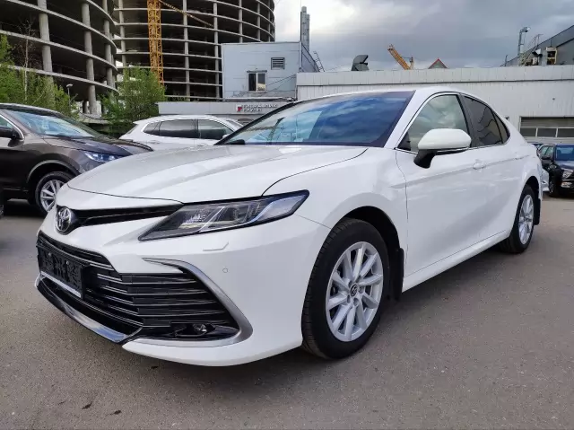 Превью TOYOTA Camry