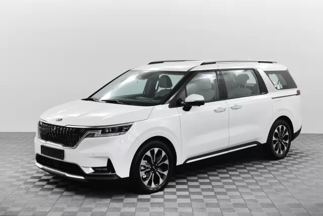 Превью KIA Carnival