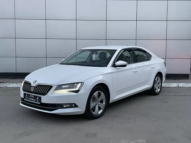 Превью SKODA Superb
