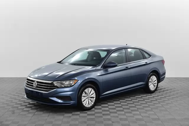 Превью VOLKSWAGEN Jetta